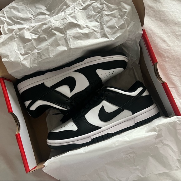 ‼️SOLD‼️Nike Dunk Pandas - Picture 1 of 5
